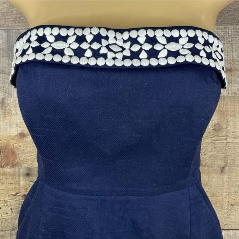 Vineyard Vines Medallion Embroidered Blue & White Strapless Dress - 00